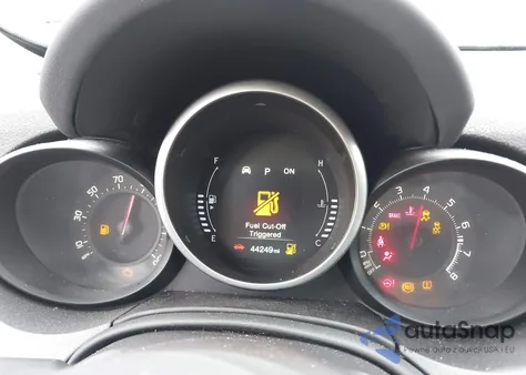 2016 Fiat 500X Trekking Plus из США, поврежденный, VIN ZFBCFYET2GP474503